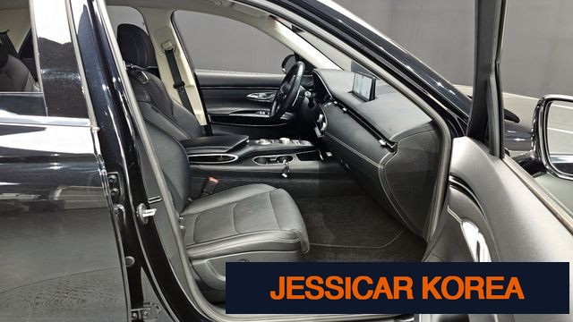 2021 Genesis GV70 - Thumbnail 16