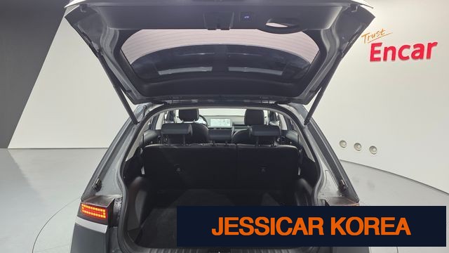 2023 Hyundai Ioniq 5 - Thumbnail 17