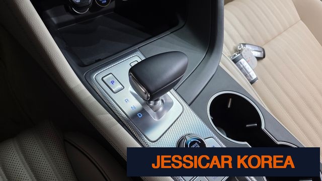 2022 Genesis The New G70 - Thumbnail 12