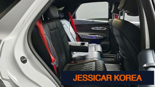 2022 Genesis GV70 - Thumbnail 9