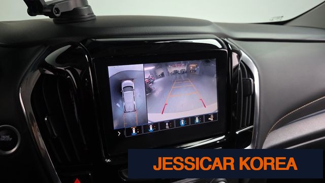 2020 Chevrolet Traverse - Thumbnail 2