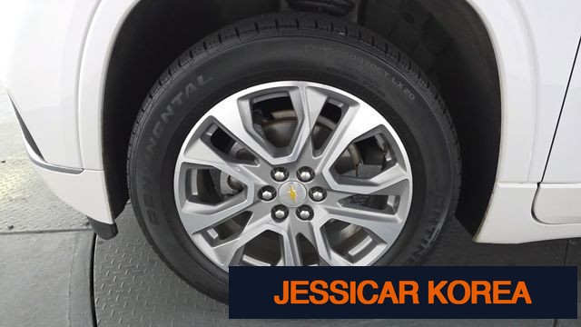 2020 Chevrolet Traverse - Thumbnail 6