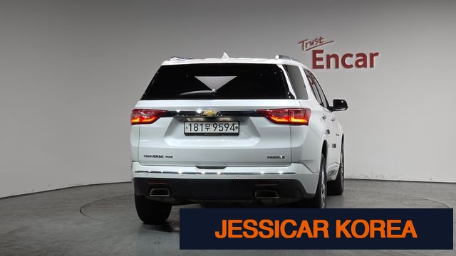 2020 Chevrolet Traverse - Thumbnail 13