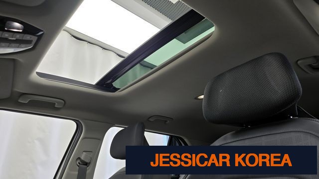 2026 Kia EV3 - Thumbnail 2