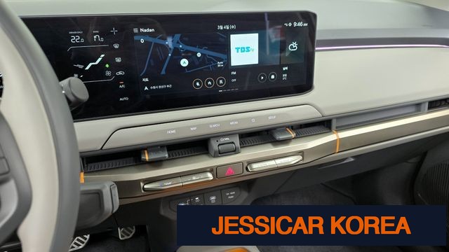 2026 Kia EV3 - Thumbnail 5