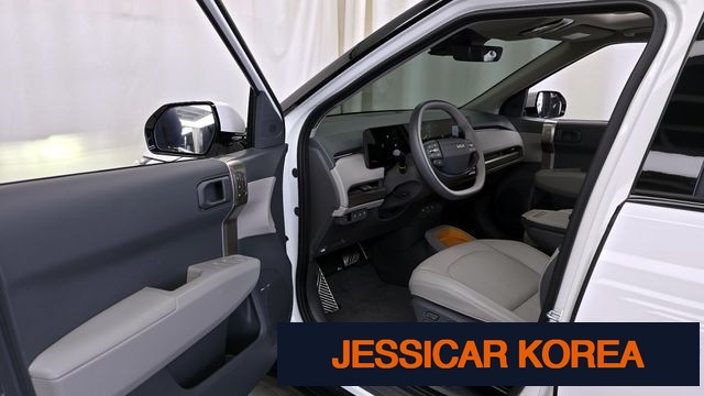 2026 Kia EV3 - Thumbnail 6