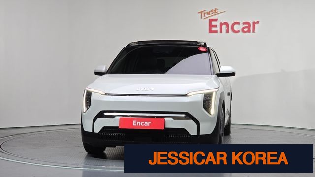 2026 Kia EV3 - Thumbnail 12