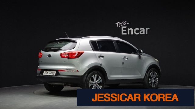 2011 Kia Sportage R - Thumbnail 19