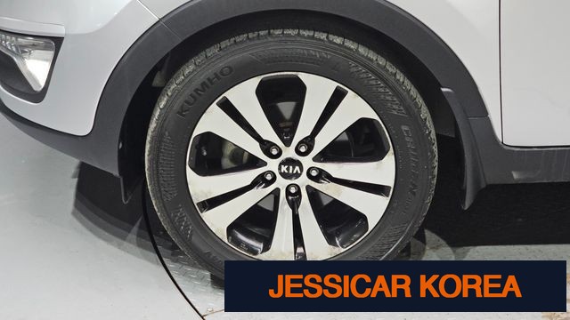 2011 Kia Sportage R - Thumbnail 20