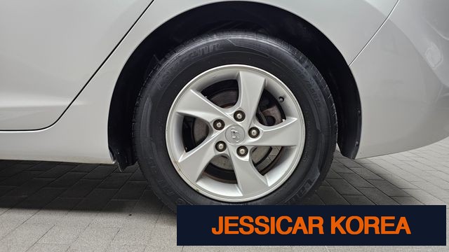 2015 Hyundai The New Avante - Thumbnail 6