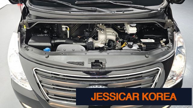 2017 Hyundai Grand Starex - Thumbnail 9