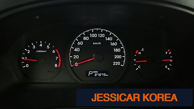 2017 Hyundai Grand Starex - Thumbnail 15
