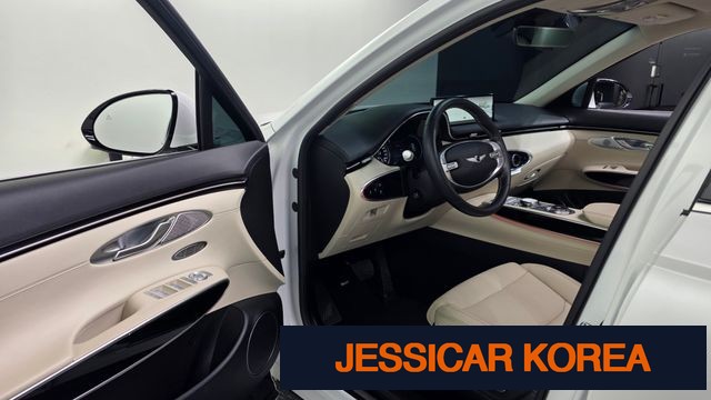 2021 Genesis GV70 - Thumbnail 6