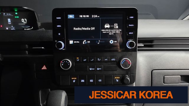 2023 Hyundai Staria - Thumbnail 16