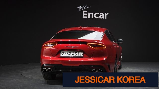 2020 Kia Stinger - Thumbnail 12