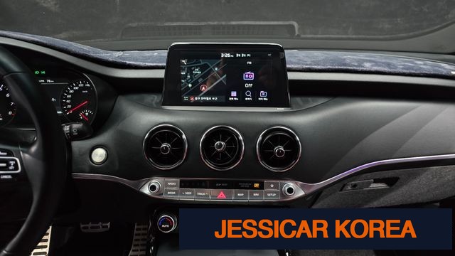 2020 Kia Stinger - Thumbnail 13