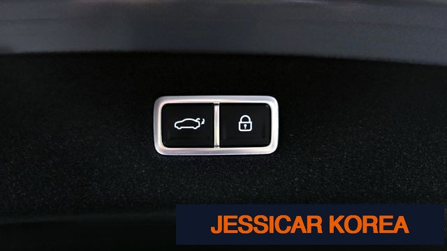 2025 Genesis G90 (RS4) - Thumbnail 3