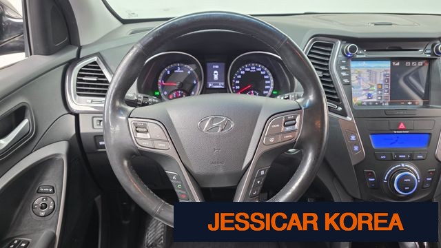 2013 Hyundai Santa Fe DM - Thumbnail 2
