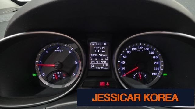 2013 Hyundai Santa Fe DM - Thumbnail 6