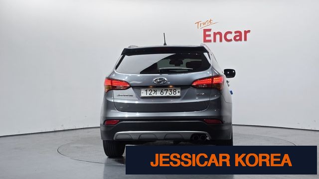 2013 Hyundai Santa Fe DM - Thumbnail 9
