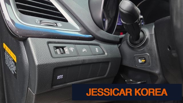 2013 Hyundai Santa Fe DM - Thumbnail 16