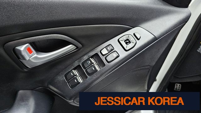 2014 Hyundai new tucson ix - Thumbnail 8