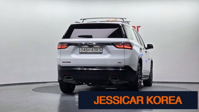 2020 Chevrolet Traverse - Thumbnail 19
