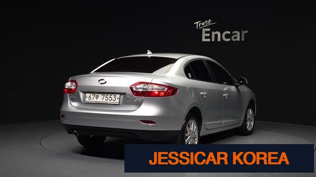2011 Renault Korea New SM3 - Thumbnail 9
