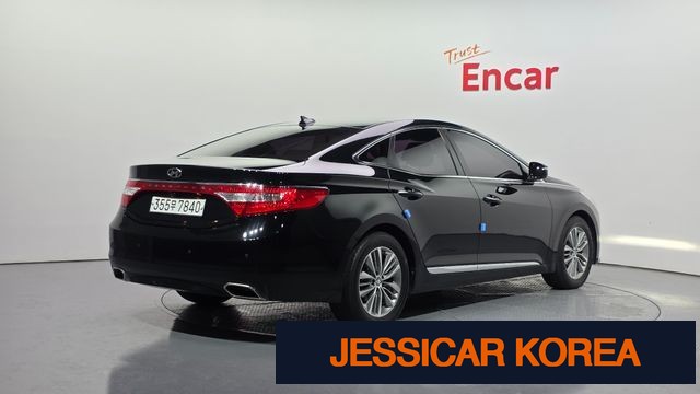 2017 Hyundai Grandeur HG - Thumbnail 19