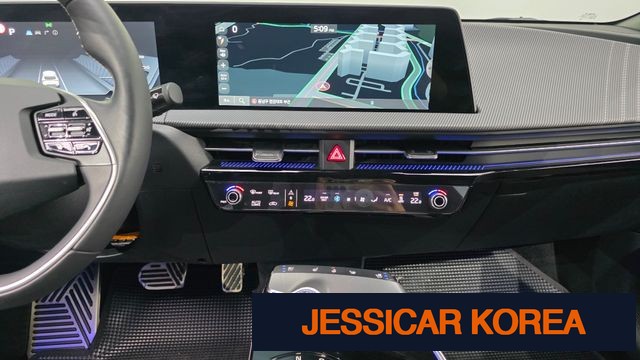 2023 Kia EV6 - Thumbnail 4