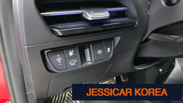 2023 Kia EV6 - Thumbnail 19