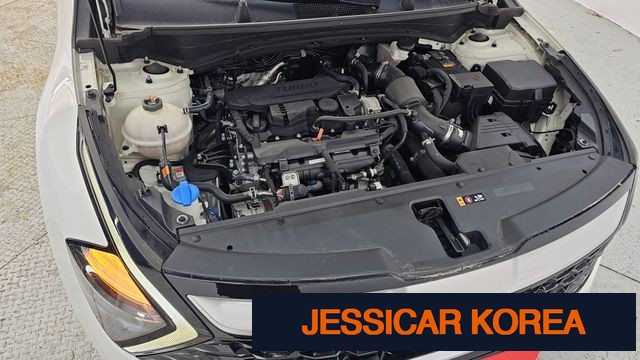 2022 Kia Sportage 5th Gen - Thumbnail 3