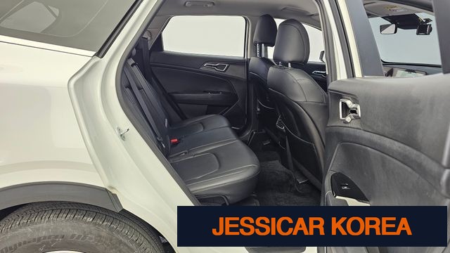 2022 Kia Sportage 5th Gen - Thumbnail 9
