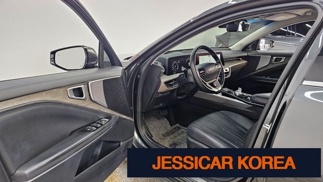 2023 Kia K8 - Thumbnail 3