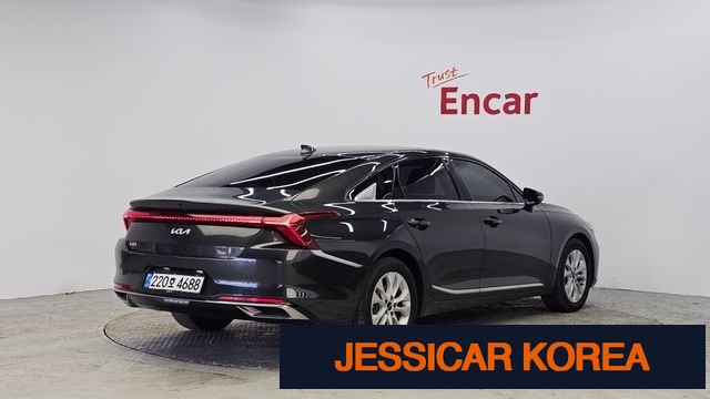 2023 Kia K8 - Thumbnail 10