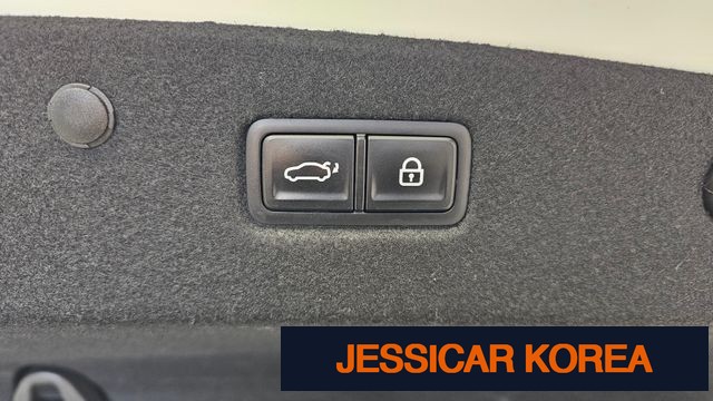 2023 Kia K8 Hybrid - Thumbnail 7