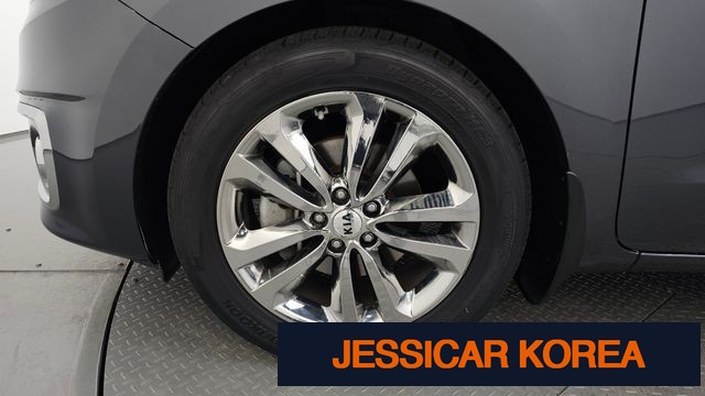 2017 Kia All New Carnival - Thumbnail 14