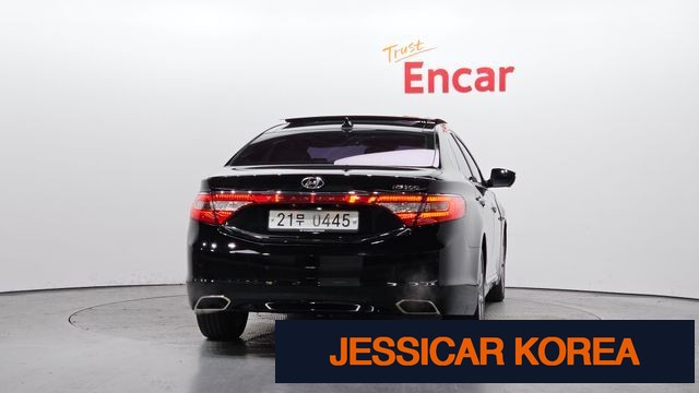 2016 Hyundai Grandeur HG - Thumbnail 3