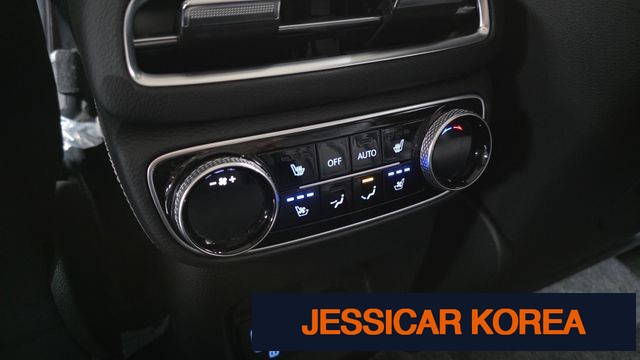 2021 Genesis GV80 - Thumbnail 2