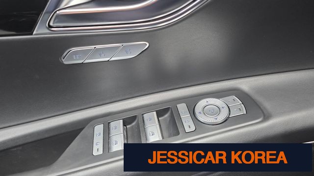 2021 Genesis GV80 - Thumbnail 17
