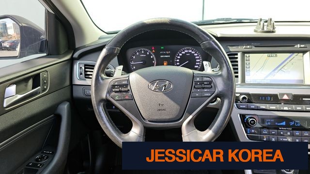 2015 Hyundai LF Sonata - Thumbnail 11