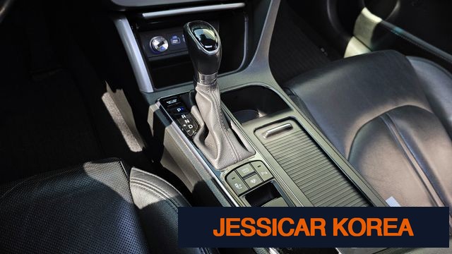 2015 Hyundai LF Sonata - Thumbnail 15