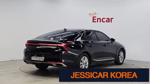 2022 Kia K8 - Thumbnail 13