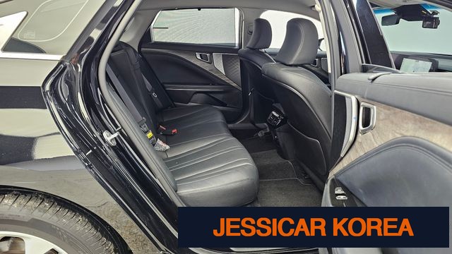 2022 Kia K8 - Thumbnail 18