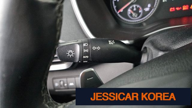 2021 Hyundai The New Santa Fe - Thumbnail 11