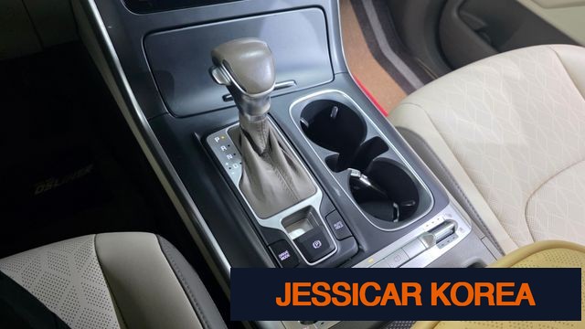 2021 Kia Carnival 4th Gen - Thumbnail 18