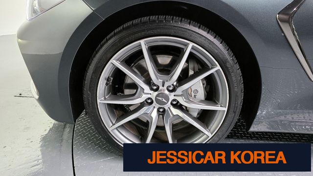 2018 Genesis G70 - Thumbnail 19