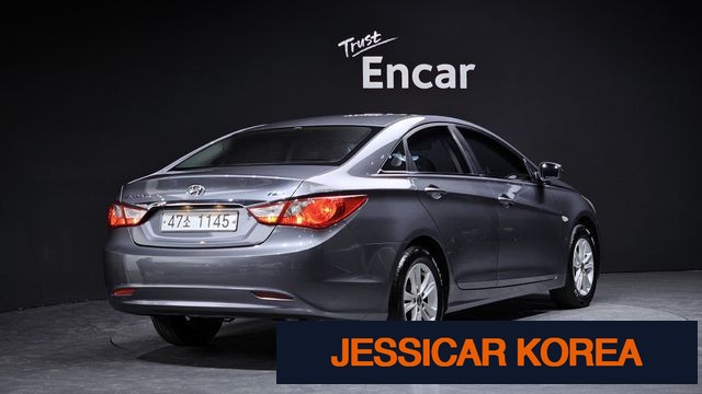 2011 Hyundai YF Sonata - Thumbnail 14