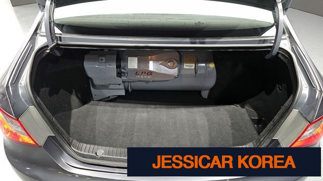 2011 Hyundai YF Sonata - Thumbnail 17