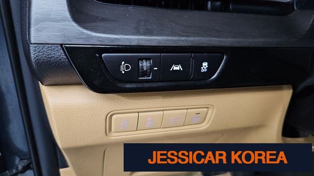 2023 Kia Carnival 4th Gen - Thumbnail 16